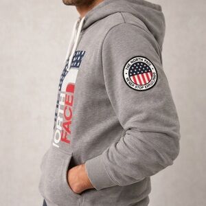 The North Face Patriotic Logo Hoodie Gray Men’s Large USA Flag Graphic Pullover